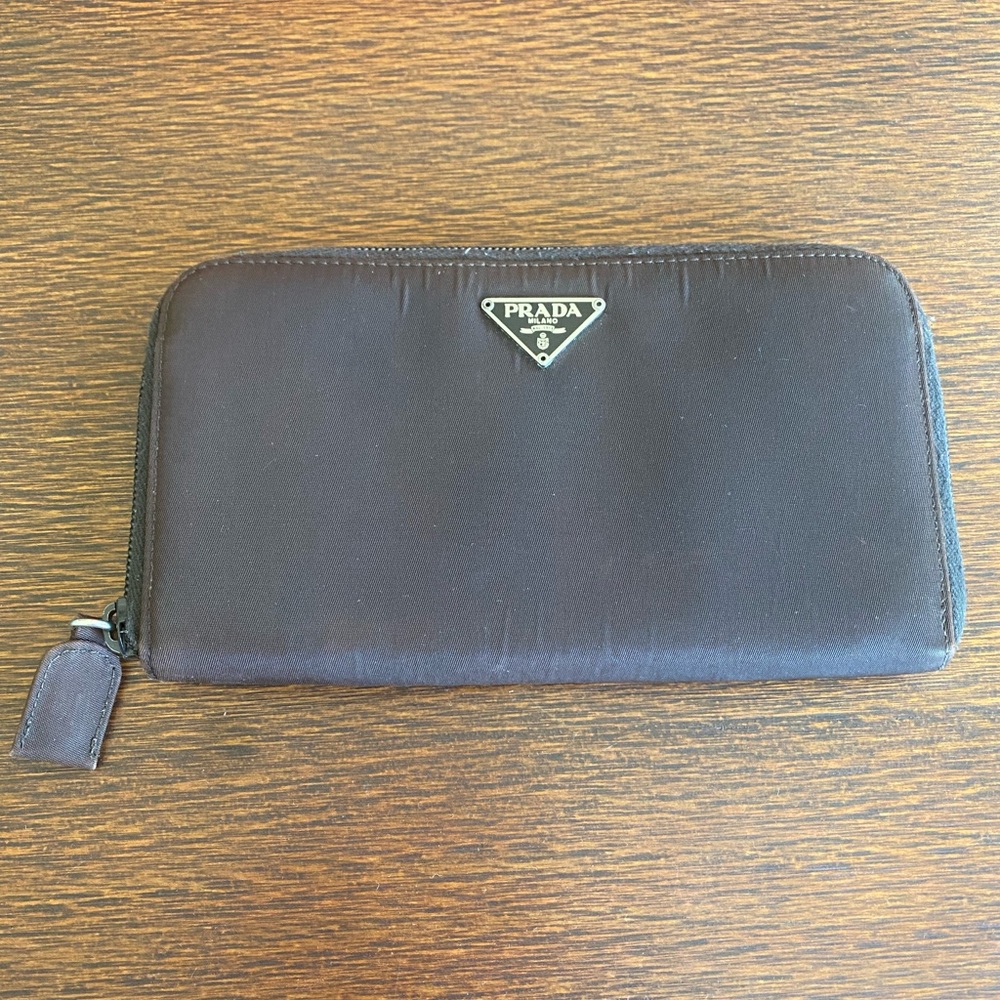 Prada Nylon Zip Around Triangle Long Brown Wallet PTA Foglio M506 Tessuto Prugna